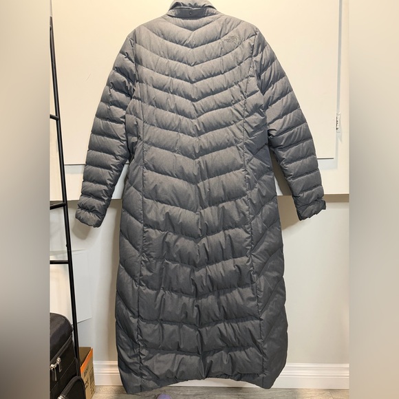 The North Face Women's Gray Quilted Long Coat Jacket Goose Down - Picture 3 of 9